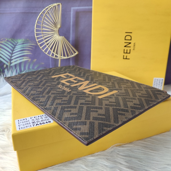 超激安ブランド財布偽物素材ディテール